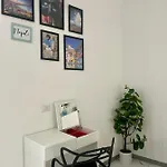 לינה וארוחת בוקר Sophia Boutique