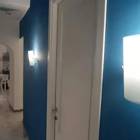 לינה וארוחת בוקר Sophia Boutique